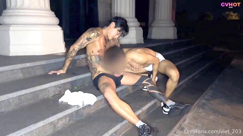 베트남 남자, 펠라  , 토이