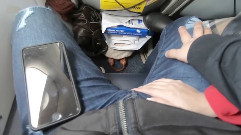 Airplane handjob, フェラチオ, 屋外