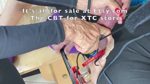 Analkugeln sind im Himmel hervorragend, füge einfach etwas CBT hinzu, damit er die Fahrt ohne Pause genießen kann