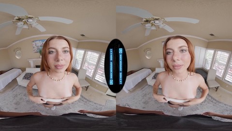 LethalHardcoreVR - La encantadora pelirroja Stella Luxx anhela ser abierta de par en par